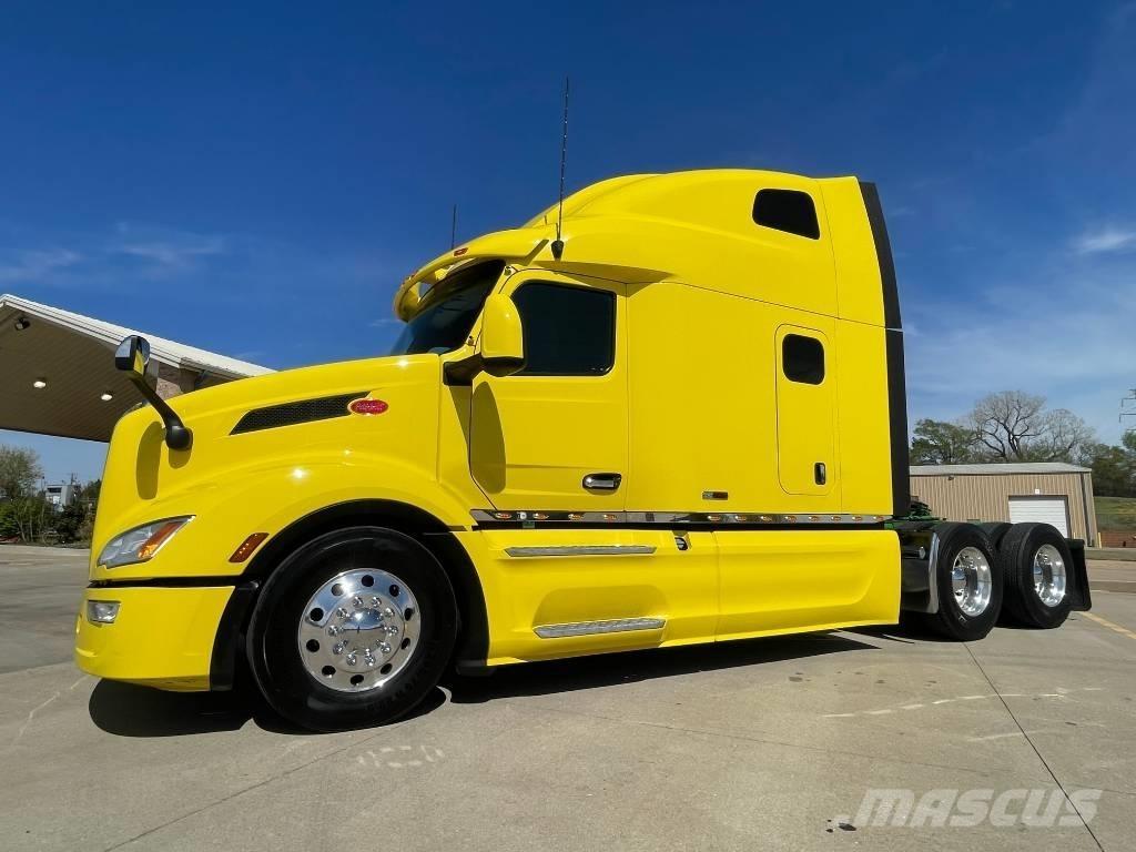 Peterbilt 579 Truck Tractor Units