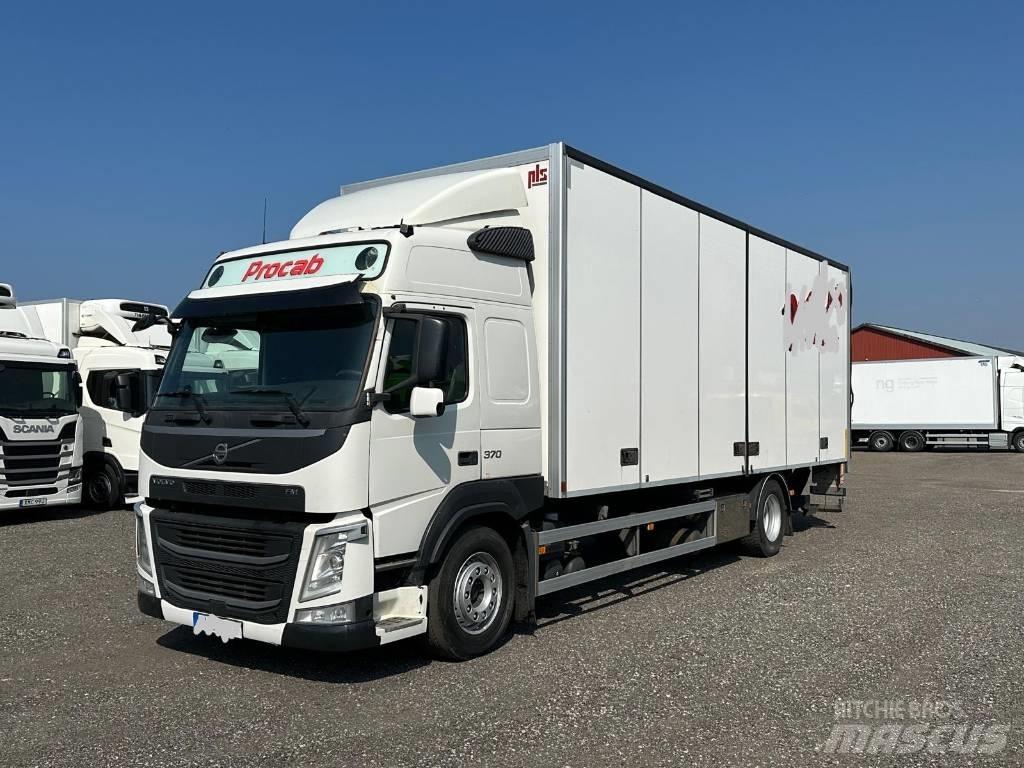 Volvo FM serie 3801 Van Body Trucks