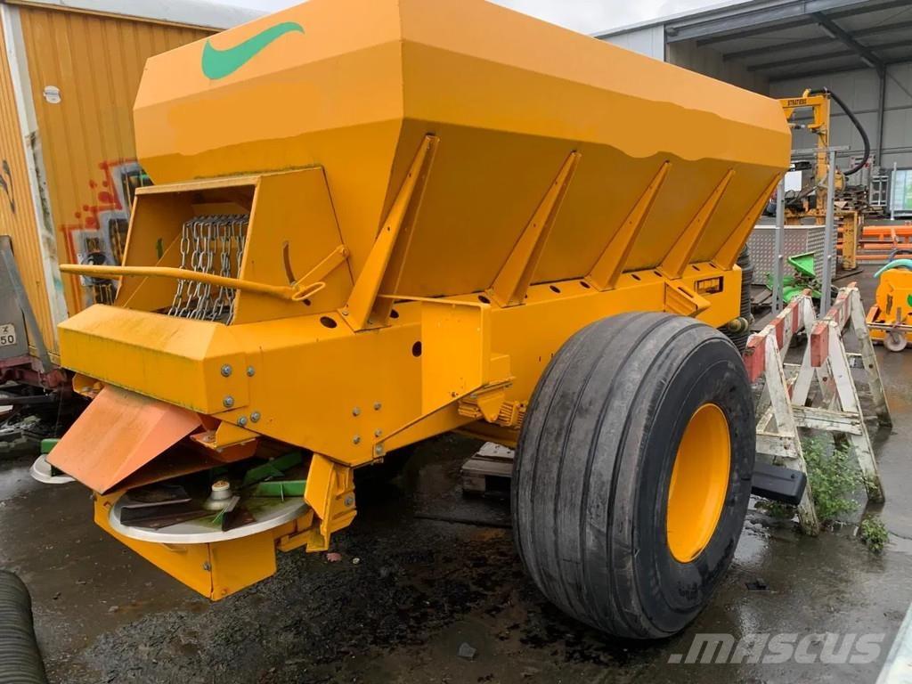 Bredal  Mineral spreaders