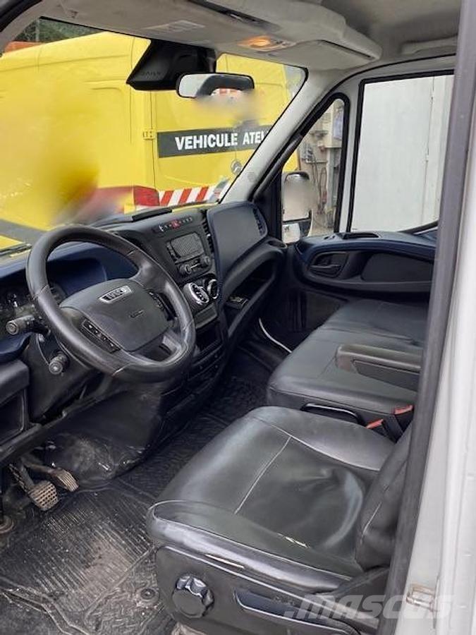 Iveco 35C18 Tipper trucks