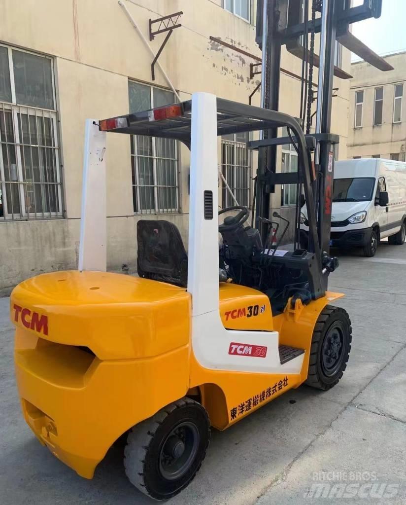 TCM FD30 Reach truck