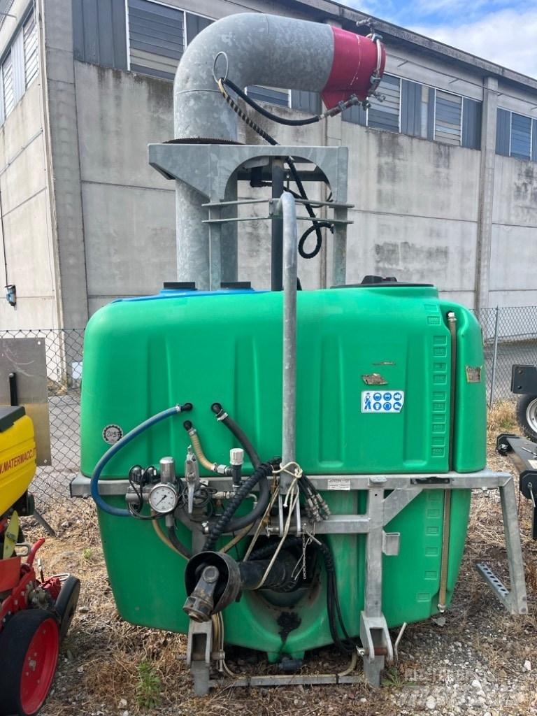 Caffini GEOMAIS 1000 Mounted sprayers