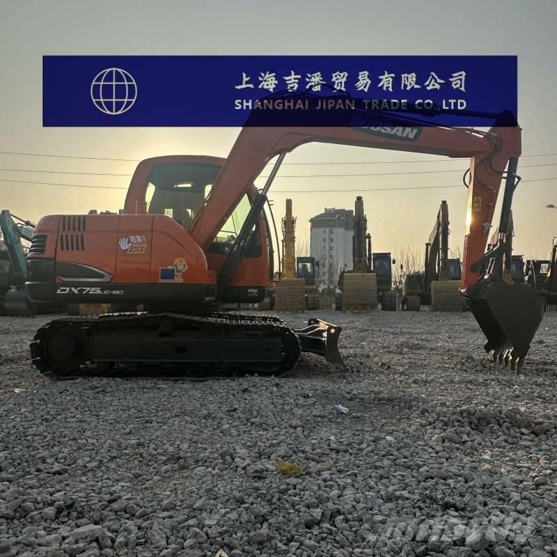 Doosan DX 75 Midi excavators  7t - 12t