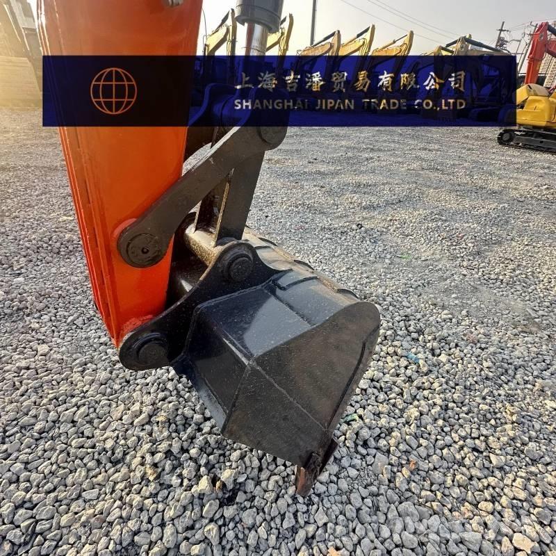 Doosan DX 75 Midi excavators  7t - 12t