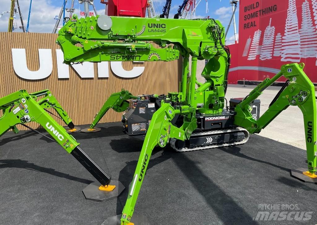 Unic UM445 POP-UP Tracked cranes