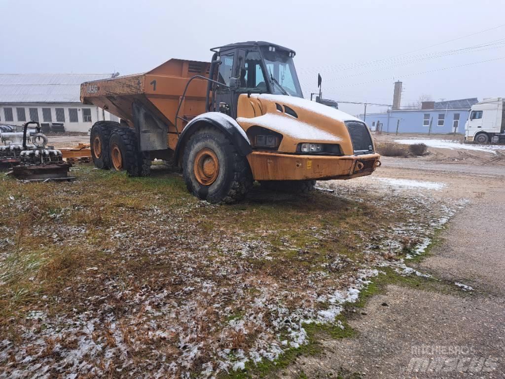 CASE 340 Articulated Haulers