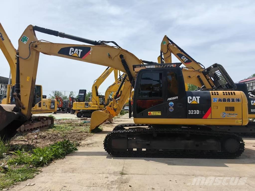 CAT 323 D Crawler excavators