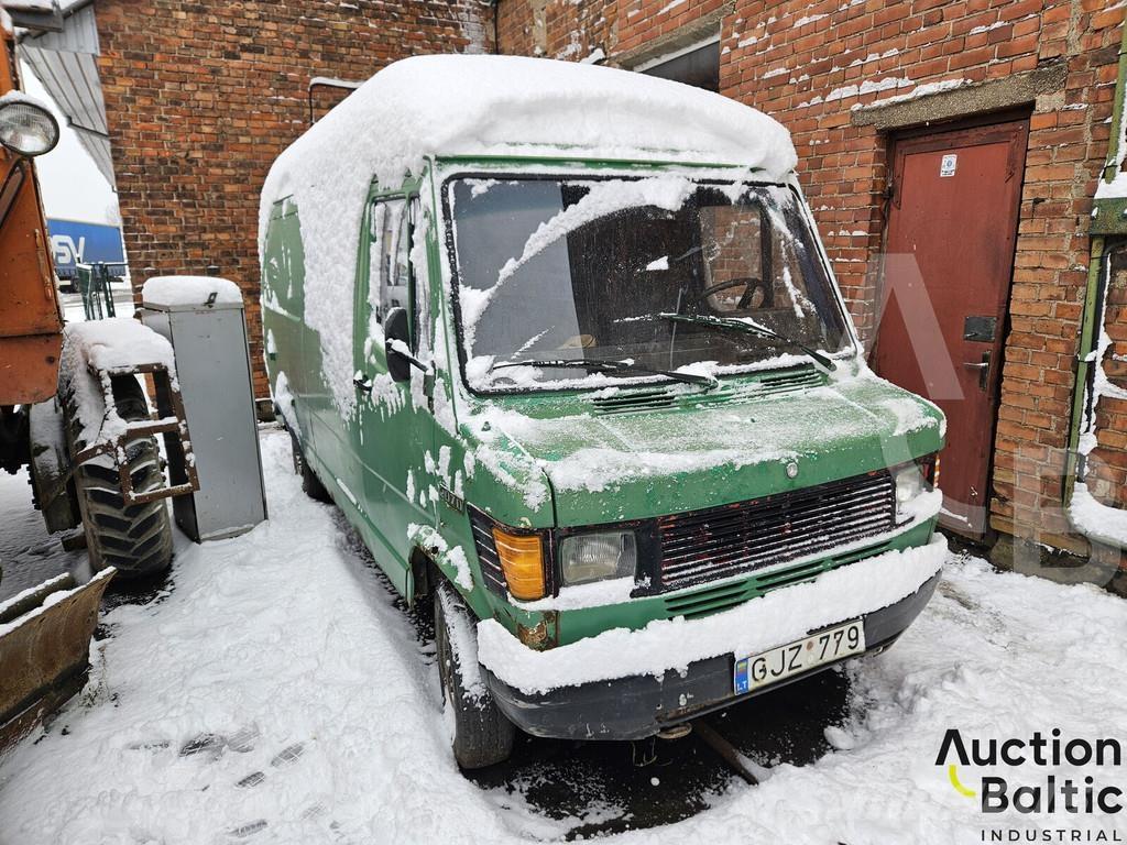 Mercedes-Benz 207D Panel vans