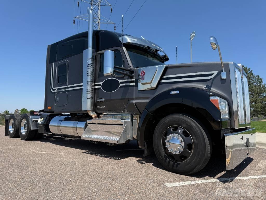 Kenworth W 990 Truck Tractor Units