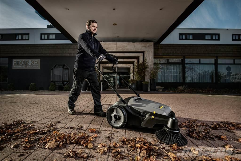 Kärcher KM 70/15 C Sweepers