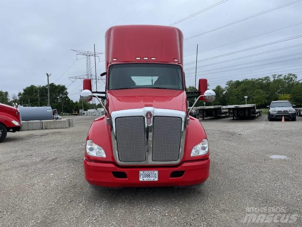 Kenworth T 680 Truck Tractor Units
