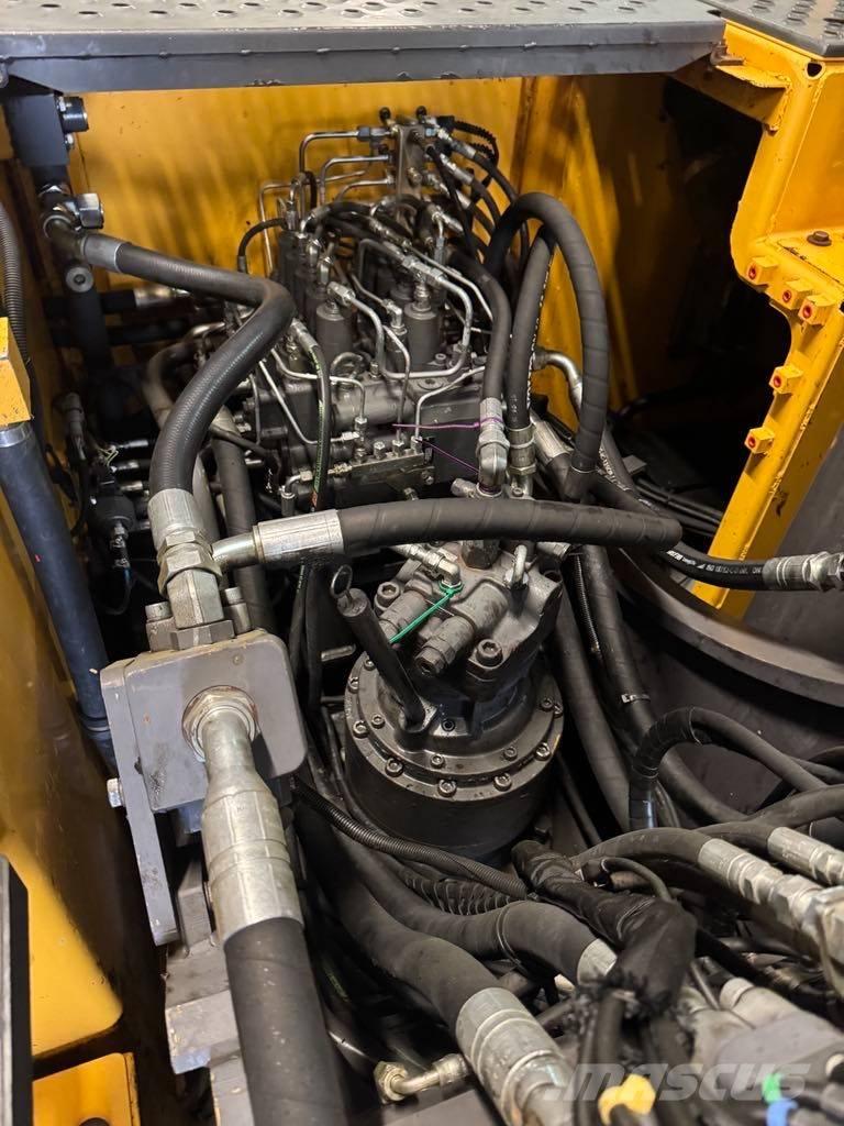 Volvo EC 220 E Crawler excavators