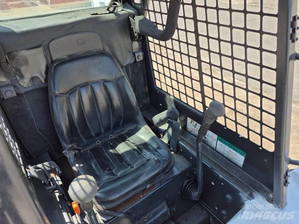 Bobcat 763 Skid steer loaders