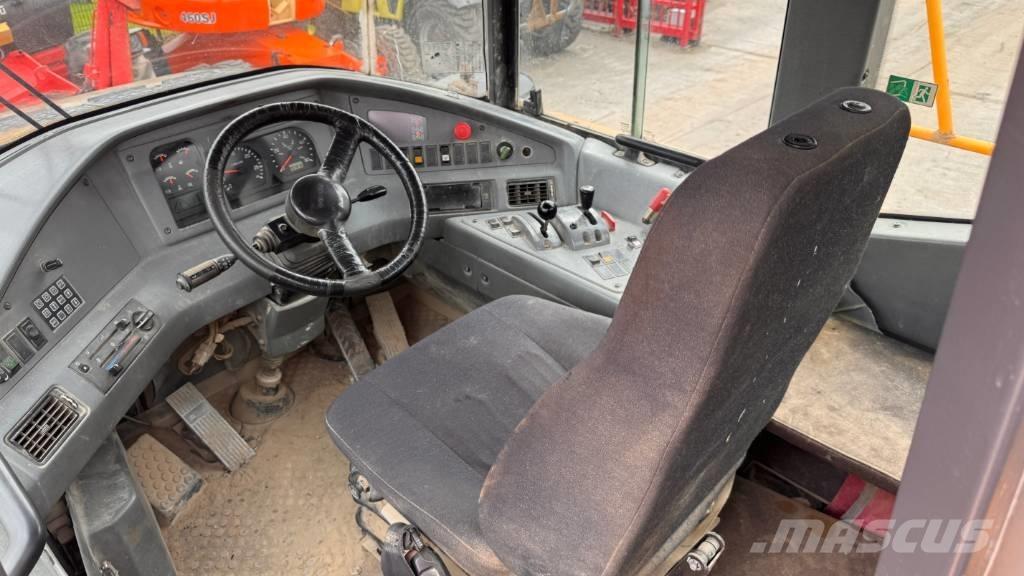 Volvo A 25 D Articulated Haulers