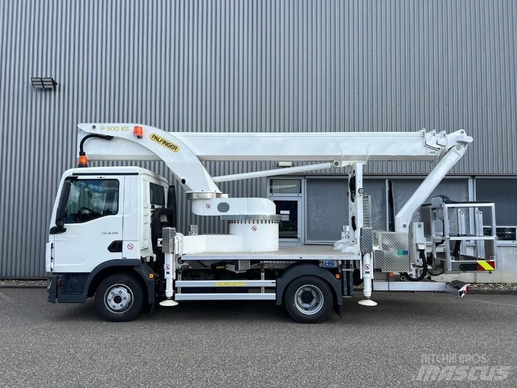 Palfinger P 300 KS Truck mounted aerial platforms