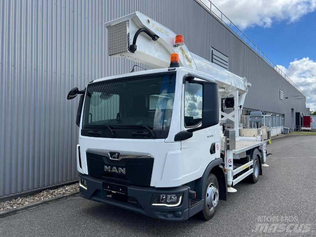 Palfinger P 300 KS Truck mounted aerial platforms