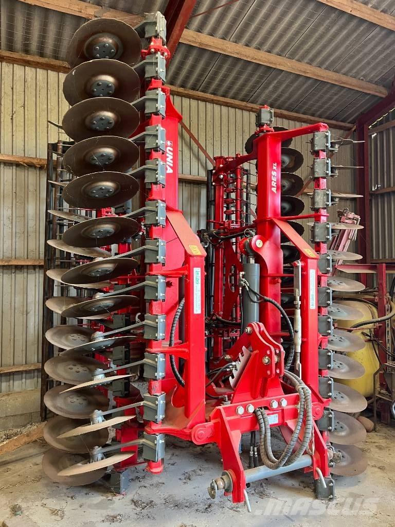 Unia Ares 600 Disc harrows