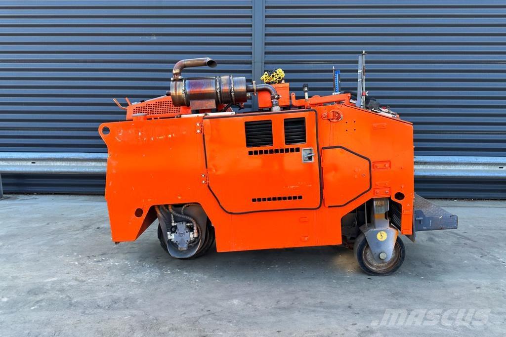 Wirtgen W 350 Asphalt cold milling machines