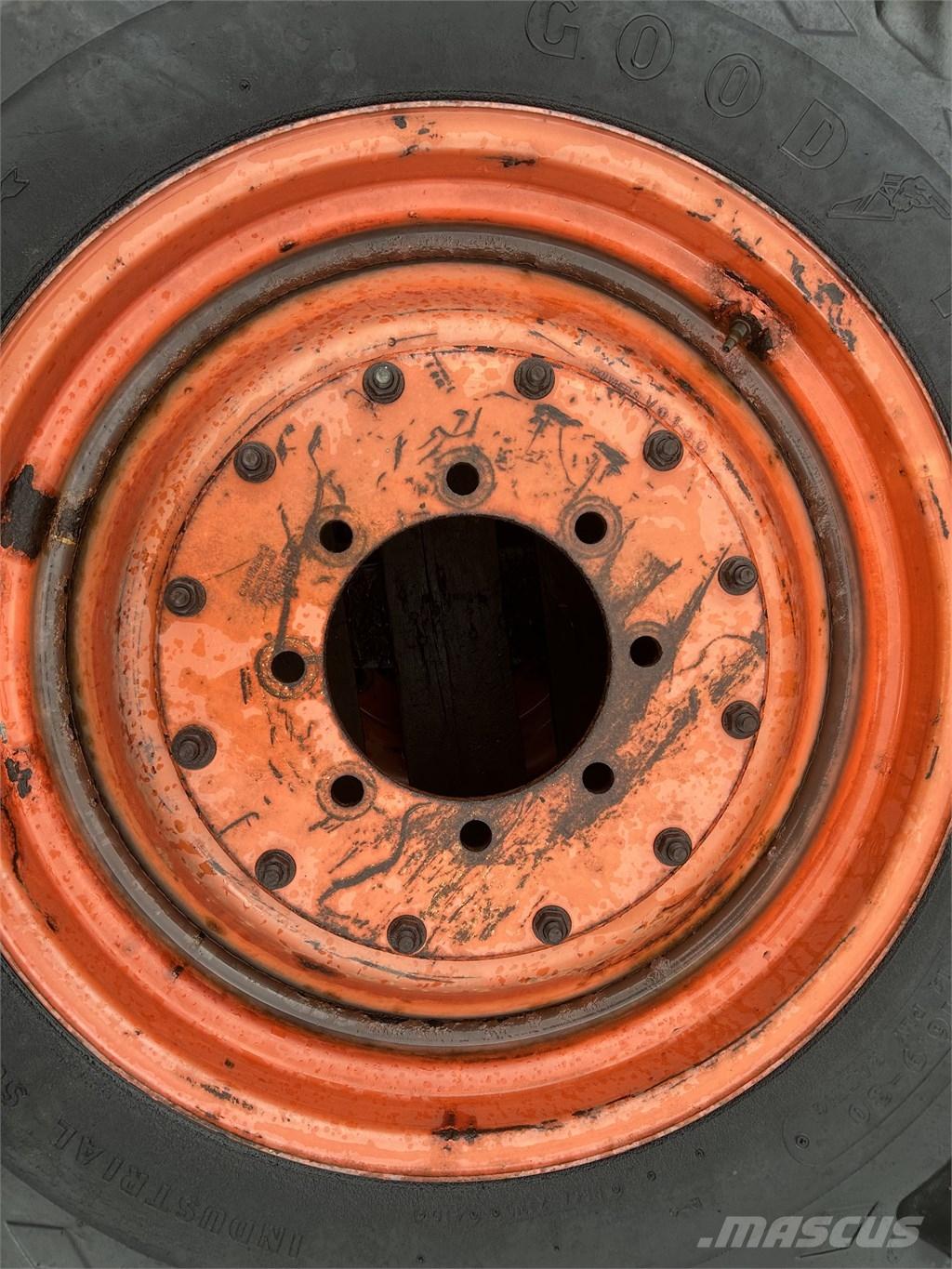 Goodyear 16,9-30 Tyres, wheels and rims