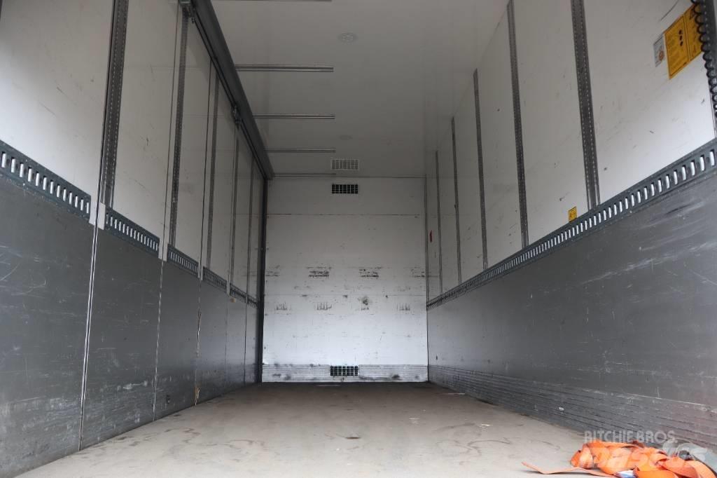 Volvo FM Serie 2595 Van Body Trucks