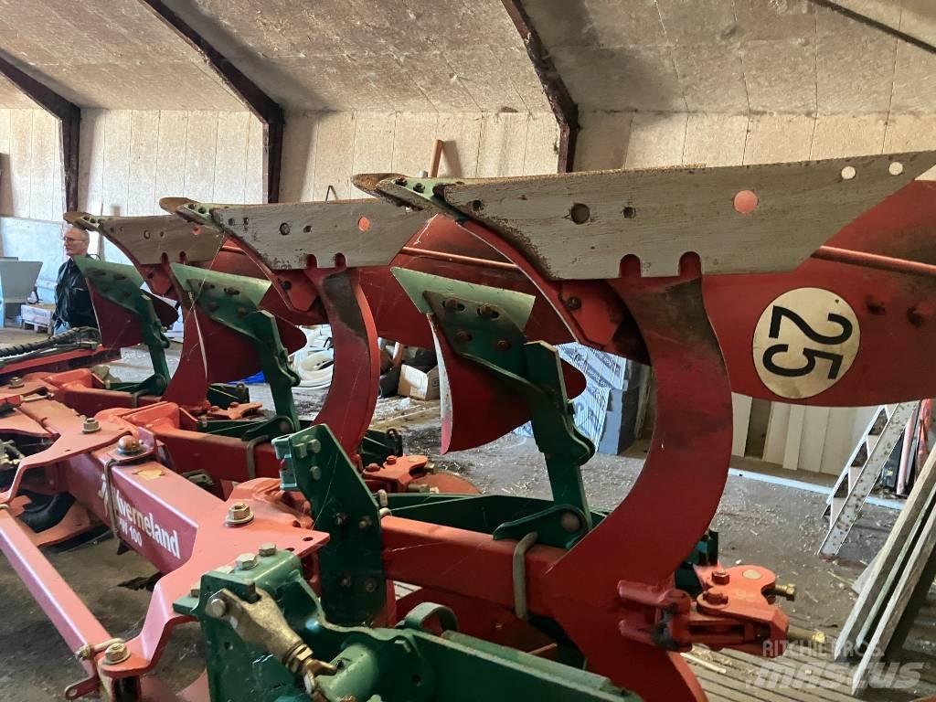 Kverneland PW100 Reversible ploughs