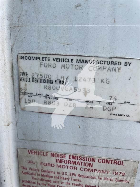 Ford 8000 Water tankers