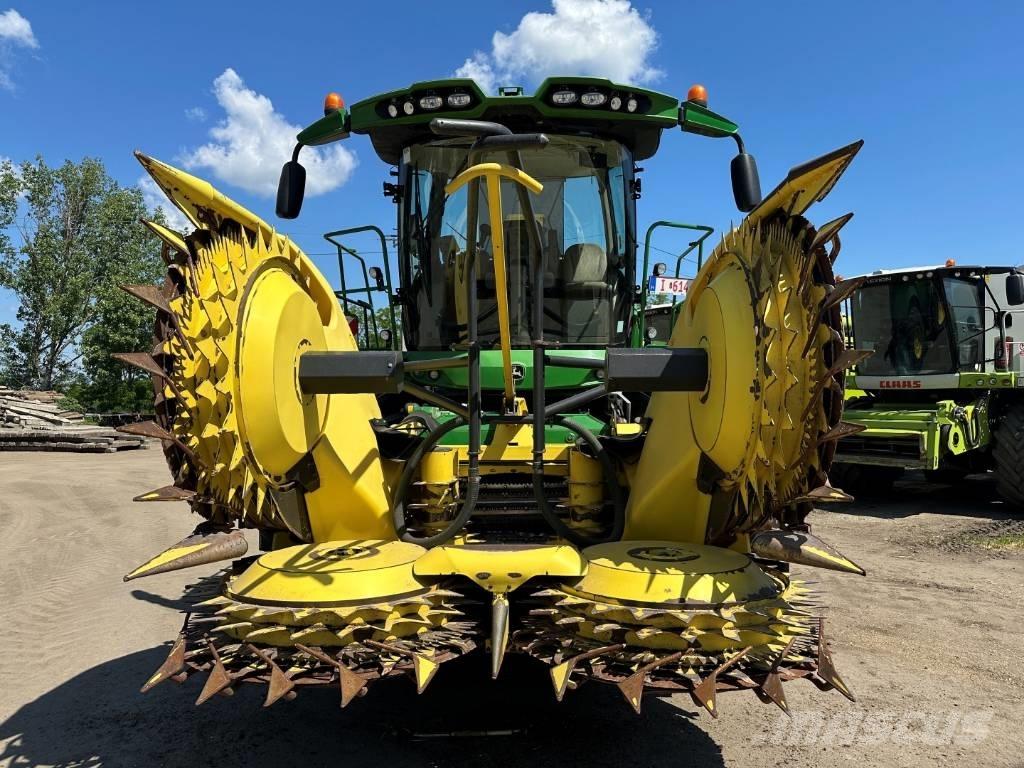 John Deere 8600 Self-propelled foragers
