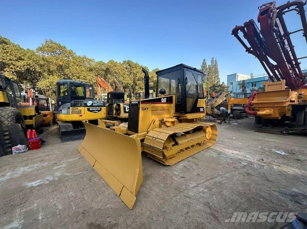 CAT D 5 C Crawler dozers