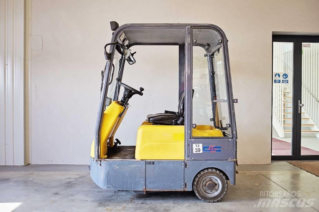 DEC Modena Towing truck