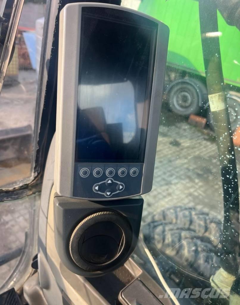 CAT M313D Wheeled excavators