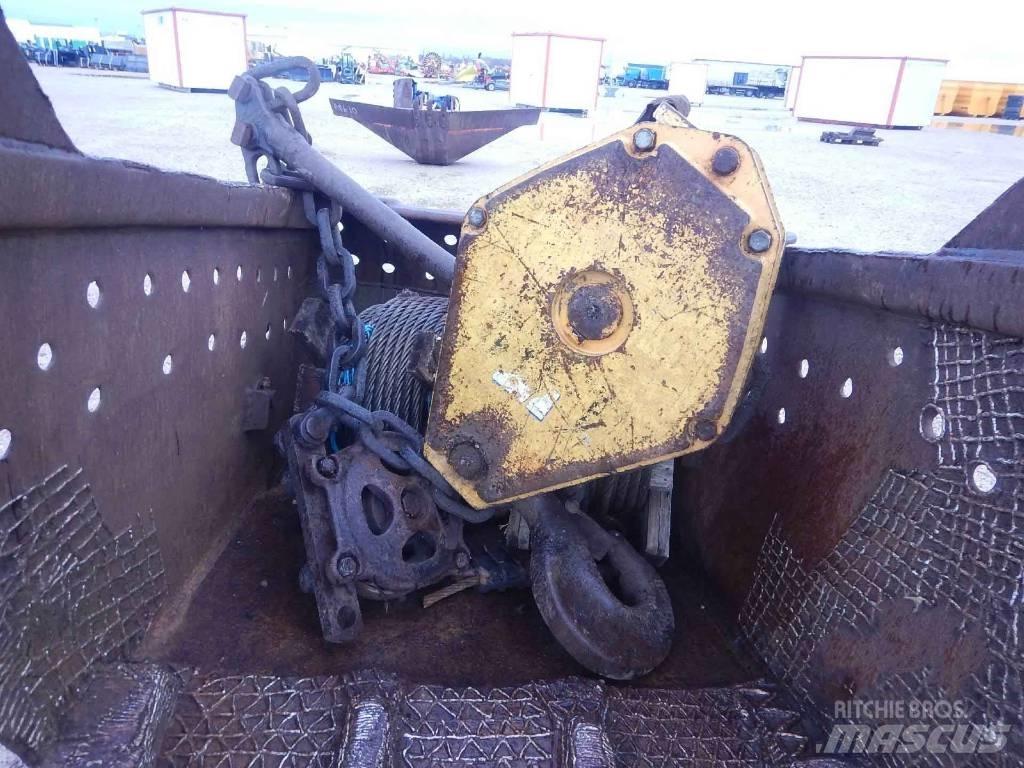  Menck 3M3 Grapples