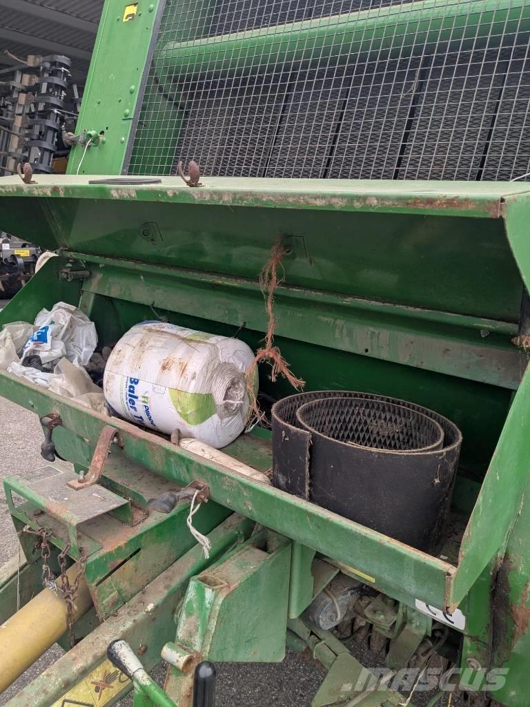 John Deere 580 Round balers