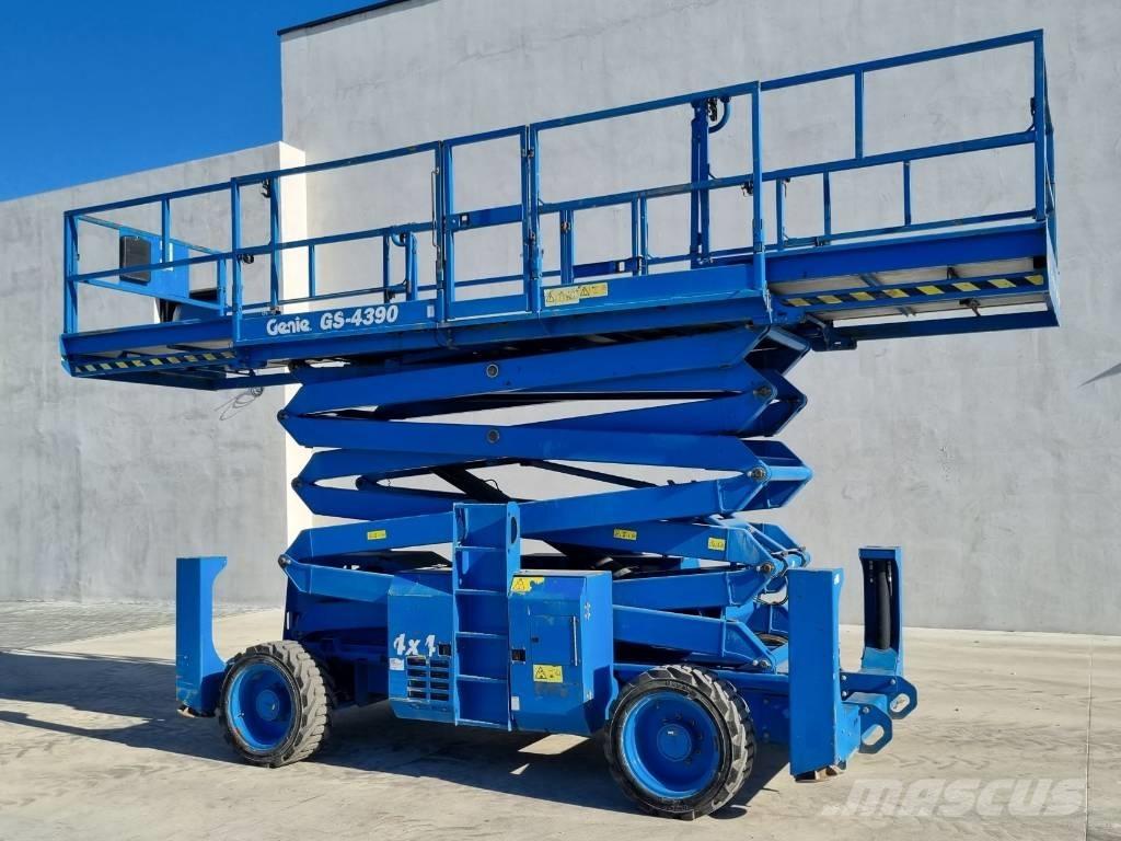 Genie GS 4390 - R284 Scissor lifts