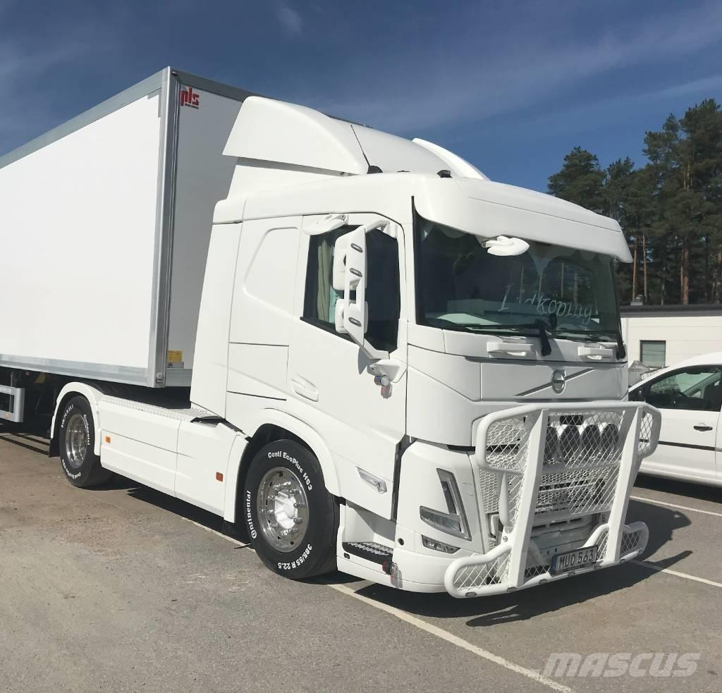 Volvo FM 380 4x2 Truck Tractor Units
