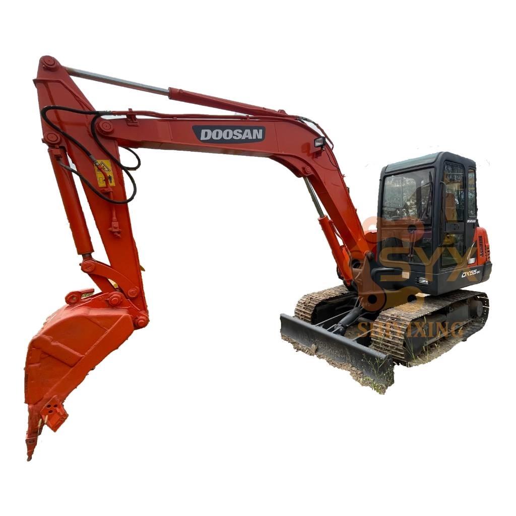 Doosan DX 55 Mini excavators < 7t