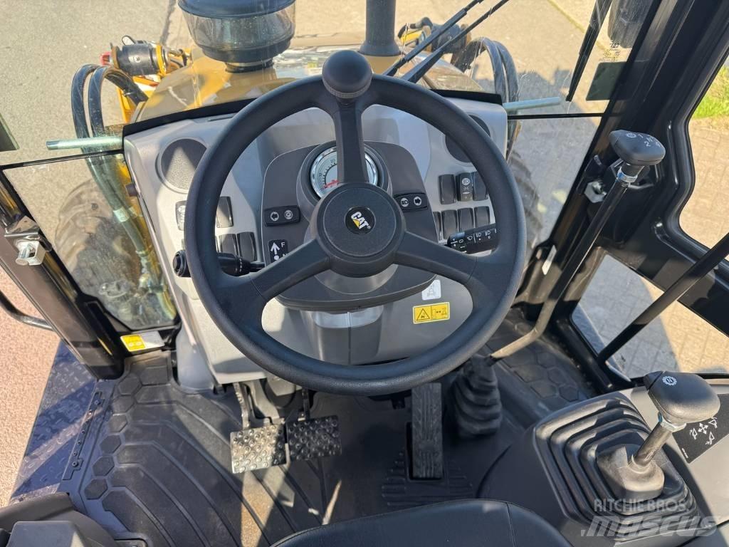CAT 424 4X4 ( UNUSED ) TLB's