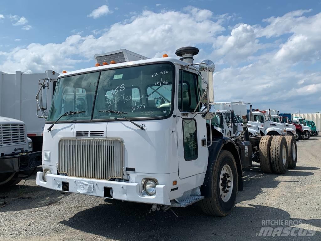 Autocar WX64 Chassis Cab trucks