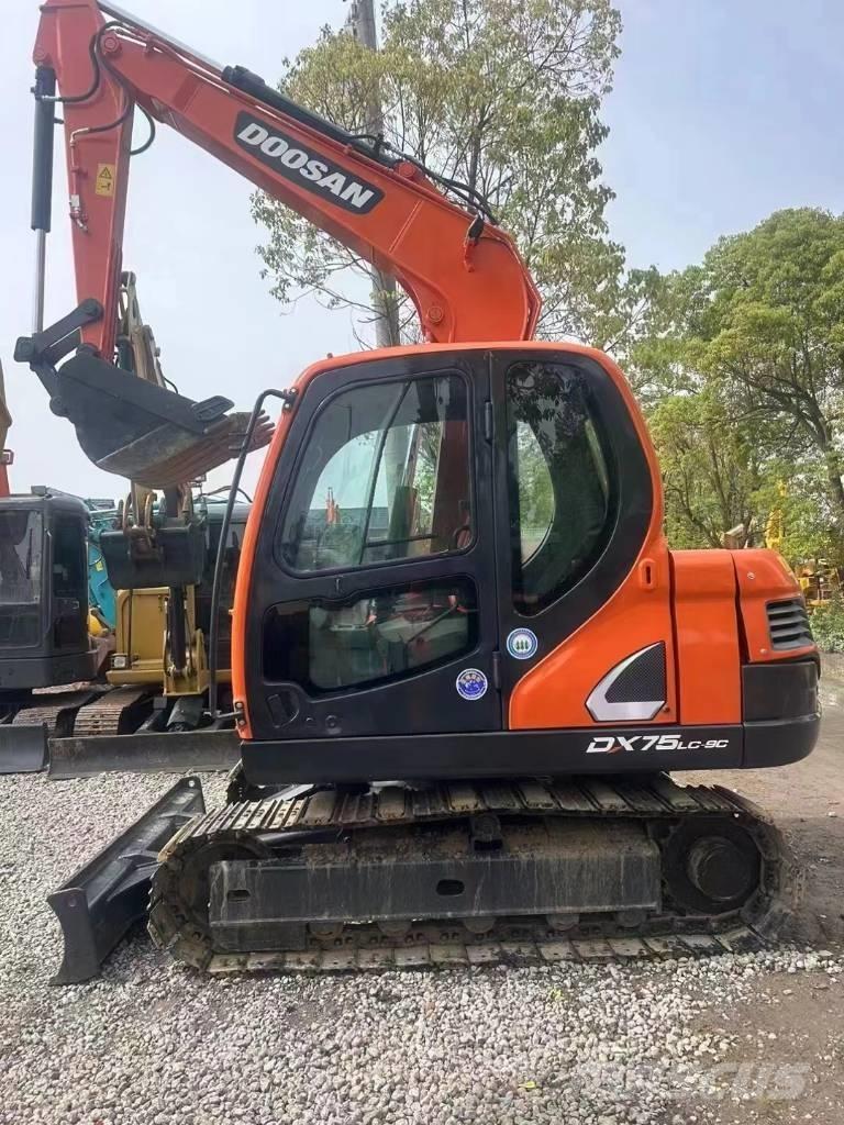 Doosan DX 75LC-9 C Mini excavators < 7t
