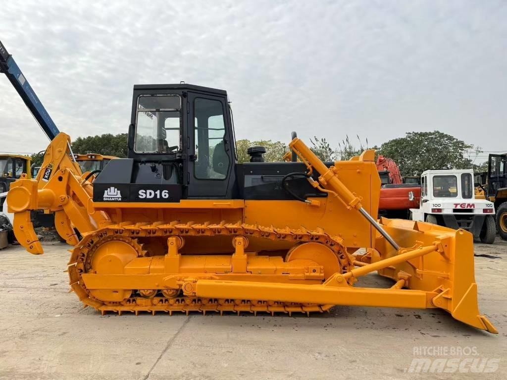 Shantui SD 16 Crawler dozers