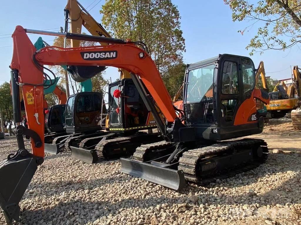 Doosan DX 60-9 Mini excavators < 7t