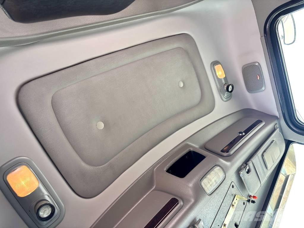 Peterbilt 367 Truck Tractor Units