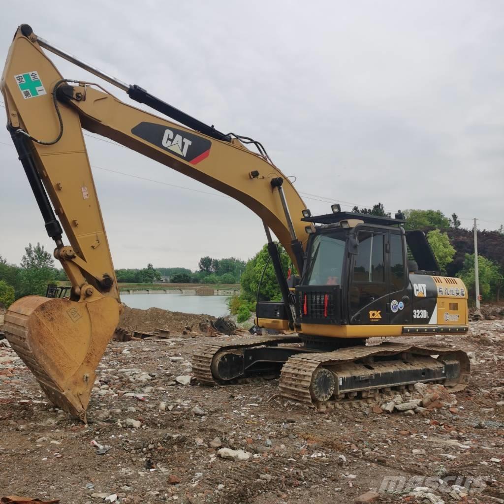 CAT 323DL Crawler excavators