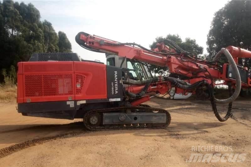 Sandvik DP1500i Surface drill rigs