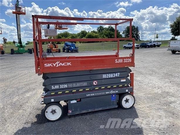 SkyJack SJ III 3226 Scissor lifts