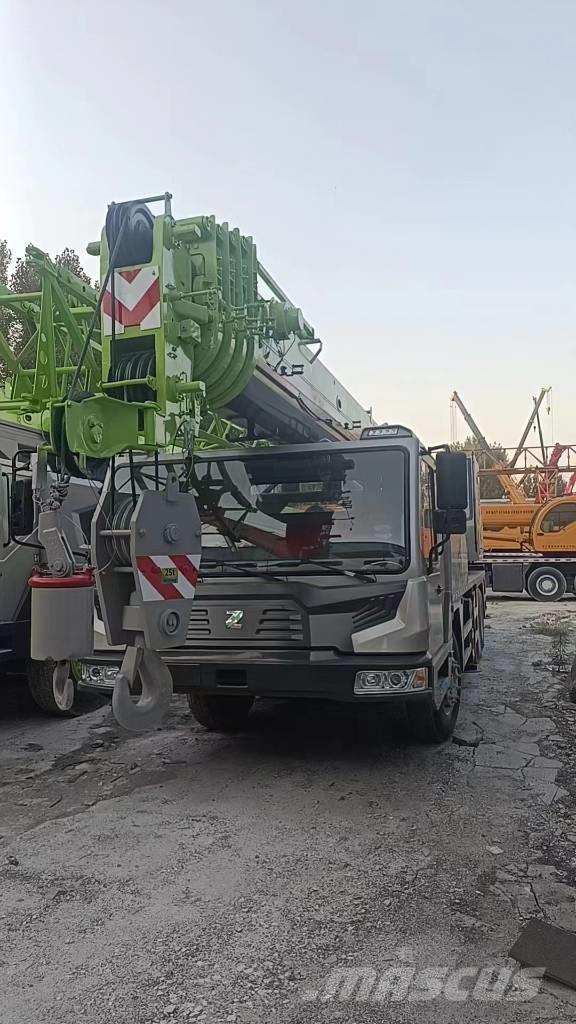 Zoomlion 25吨 All terrain cranes