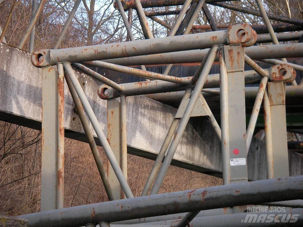 Sennebogen 670 Dragline excavators