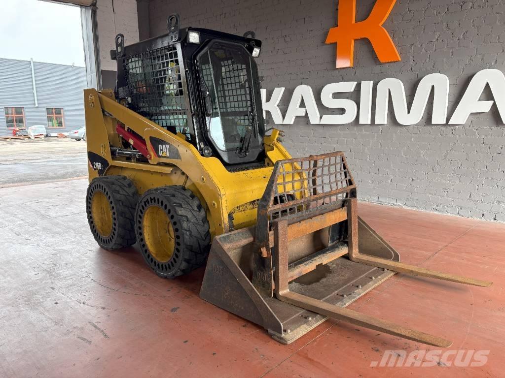 CAT 216 B Skid steer loaders