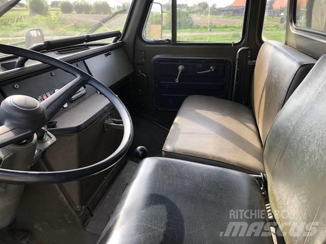 MAN 11-136 4T 4x4 Van Body Trucks