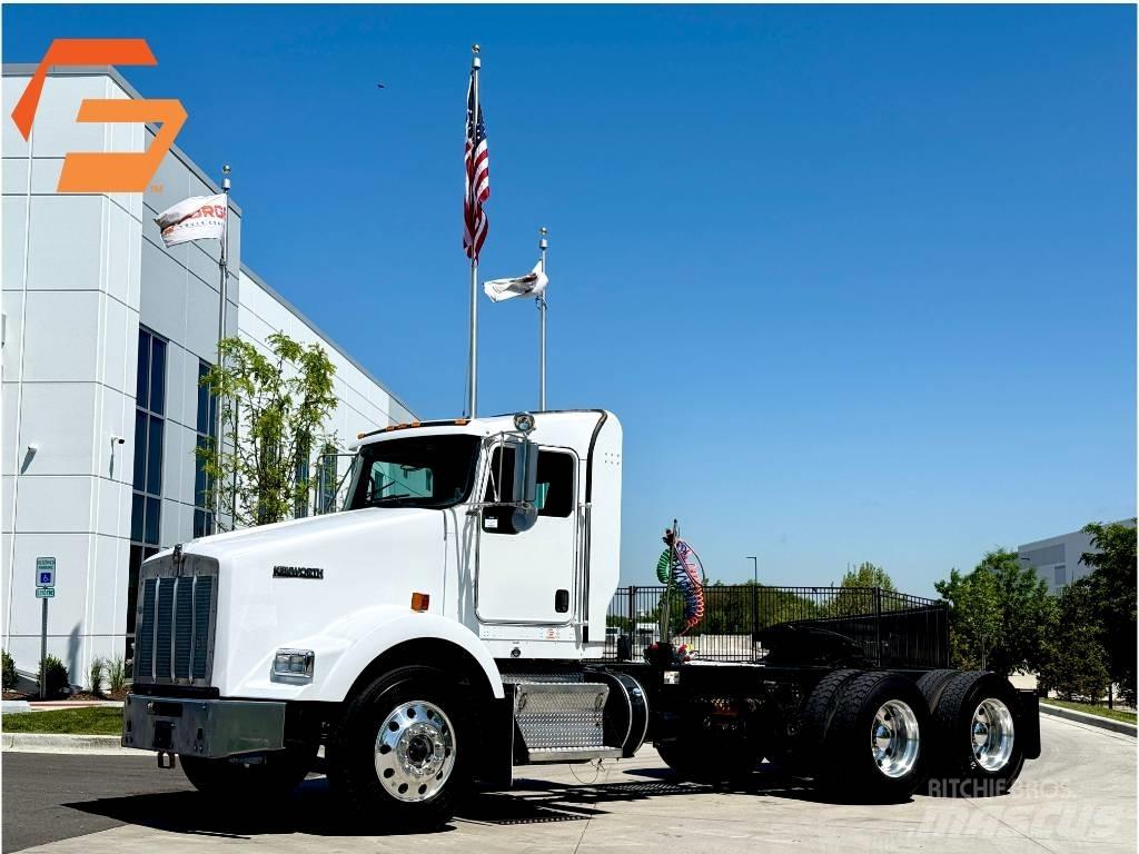 Kenworth T800 Truck Tractor Units