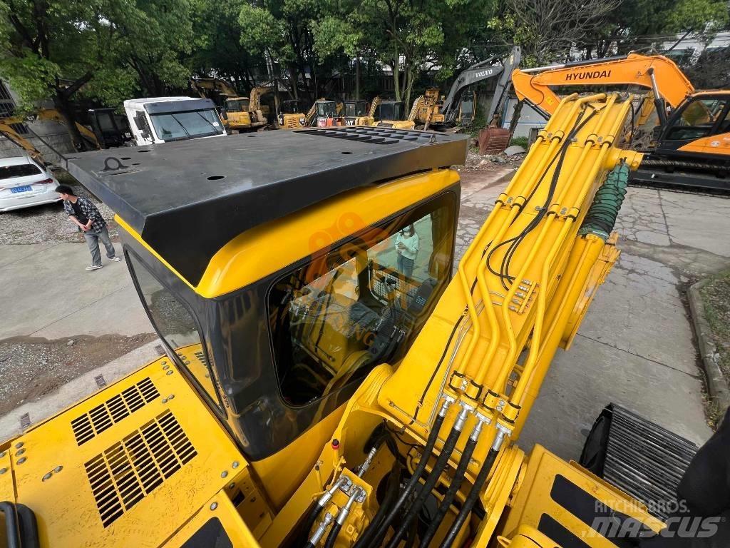 Komatsu PC 220-7 Crawler excavators